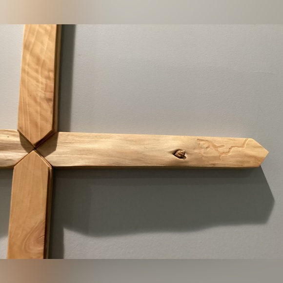 🟤 Beautiful Hand Crafted Solid Wood Large Cross - Excellent Condition - Unique - Picture 8 of 16